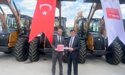 Kütahya Belediyesi'ne TBB'den araç desteği