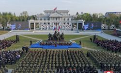 Kuzey Kore lideri, Ukrayna'da ölen Kuzey Koreli askerler anısın anıtın açılışını yaptı