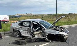 Mardin'de minibüs ve otomobil çarpıştı: 2 yaralı