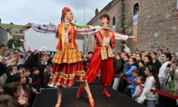 Mesir Festivali'nde kültürlerin zarafeti podyuma taşındı