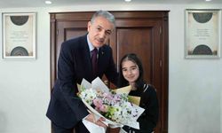 Minik Ela Naz, valilik koltuğuna oturdu