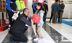 Minik öğrencilerden Emniyet Müdürlüğüne Polis Haftası ziyareti
