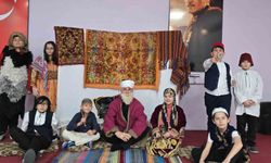 Minik yetenekler tiyatro hünerlerini sergiledi