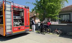 Ocakta unutulan çaydanlık yandı