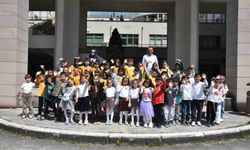 Öğrenciler dondurulmuş hayvan müzesini yakından inceledi