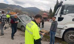 Osmaniye'de tır ile hafif ticari araç çarpıştı:1 yaralı