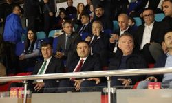 Protokolden Kütahya Belediyespor'a tribün desteği