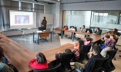 Sadece film izlemediler, duygularını keşfettiler