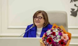 Şahin, başarılı sporcularla bir araya geldi