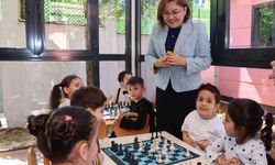 Şahin, 'şehrim okulum' projesi kapsamında velilerle buluştu