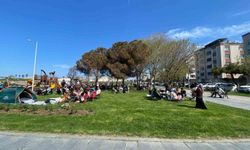 Samsun'da sıcak hava etkisi: Sahil ve parklar dolup taştı