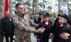 Şehit polisler mezarları başında anıldı