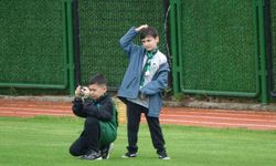 Serdar Dursun'dan minik taraftara jest