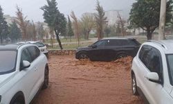 Silvan'ı sel vurdu