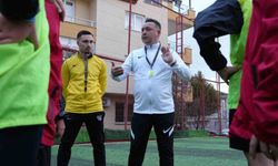 Sokaklardan sahalara uzanan başarı hikayesi: Memurluğu bırakıp hayalindeki kulübü kurdu