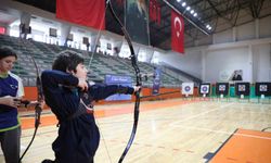 Spor festivalinde öğrenciler okçular yarıştı