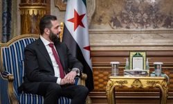 Suriye Devlet Başkanı eş-Şara, Suudi Arabistan Veliaht Prensi Selman ile görüştü