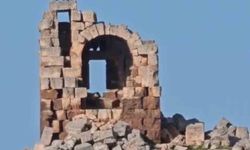 Tarihi yapıda tepki çeken halay