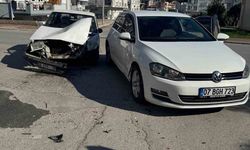 Trafik kazası ucuz atlatıldı, ehliyetini yenilemeyen sürücüye ceza yağdı