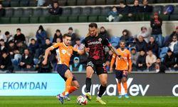 Trendyol Süper Lig: RAMS Başakşehir: 3 - Gençlerbirliği: 0 (İlk yarı)