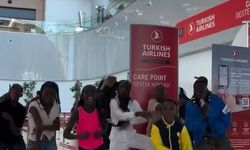 Ugandalı 'Hypers Kids Africa' grubundan A Milli Futbol Takımı için özel koreografi