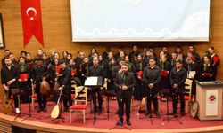 Üniversite öğrencilerinden oluşan korunun konseri büyük beğeni topladı