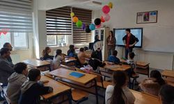 Üniversiteliler miniklere zorbalıkla baş etmeyi anlattı