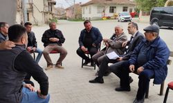 Uşak'ta İl Tarım ve Orman Müdürlüğü ekipleri üreticilerle bir araya geldi