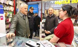Vali Makas, esnafları gezdi vatandaşlar sohbet etti