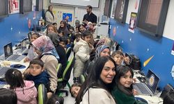 Veliler ve öğrenciler kodlama etkinliğinde buluştu