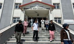 Yüksekova'da 4 bin 69 öğrenci bursluluk sınavında ter döktü