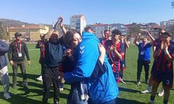 Zonguldak'ta yeşil sahada çifte mutluluk