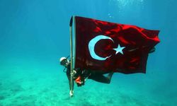 19 Mayıs ruhu Fethiye'de su altında yaşatıldı