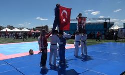 19 Mayıs'ta bayrak heyecanı