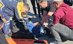 Adilcevaz'da bayram ziyaretinde dönenlerin içerisinde bulunduğu araç kaza yaptı: 3 yaralı