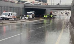Ankara'da sağanak yağış sebebiyle alt geçitler ve yollar göle döndü
