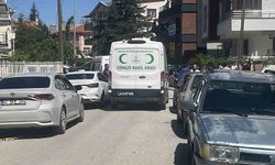 Anne ve babasını öldüren zanlı parkta eli kanlı bulunmuş