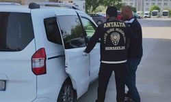 Antalya'da 410 bin lira değerinde ziynet eşyası çalan hırsız yakalandı