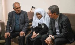 Asırlık çınara ve kahraman gazilere vefa ziyareti