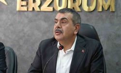 Bakan Tekin'den Özgür Özel'e: '3-5 tane partiliyi, yol arkadaşını ikna edemeyen bir genel başkan, bütün bu süreçten Cumhurbaşkanımızı sorumlu tutmaya çalışıyor'