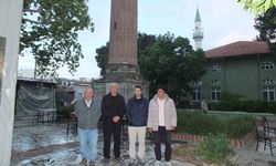 Balıkesir'de yalnız minare mahallenin simgesi oldu