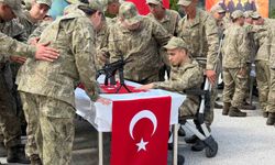 Bir günlüğüne asker olmanın gururunu yaşadılar