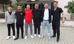Burhaniyeli gençler gösterilere hazırlanıyorlar