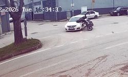 Bursa'da otomobil motosikletle çarpıştı: 1 yaralı