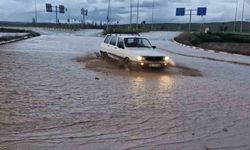Çorum'da kuvvetli sağanak su baskınlarına sebep oldu