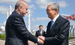 Cumhurbaşkanı Erdoğan, Bağımsızlık Sarayı'nda resmi törenle karşılandı
