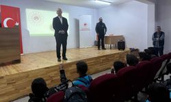 Demirözü'nde öğrenciler sıfır atık konusunda bilgilendirildi