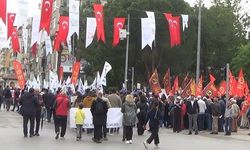Denizli'de 1 Mayıs'ta binlerce kişi meydanlardan yürüdü