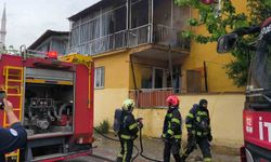 Denizli'de balkon yanan koltuk paniğe neden oldu