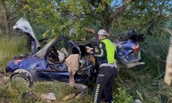 Düğün konvoyunda feci kaza: 1 ölü, 1 yaralı